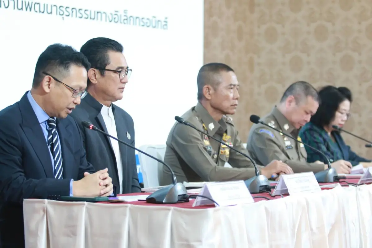 ตร.เตือนภัยออนไลน์ คนร้ายหลอกลงทุนออนไลน์ ความเสียหายกว่า 12,000 ล้านบาท