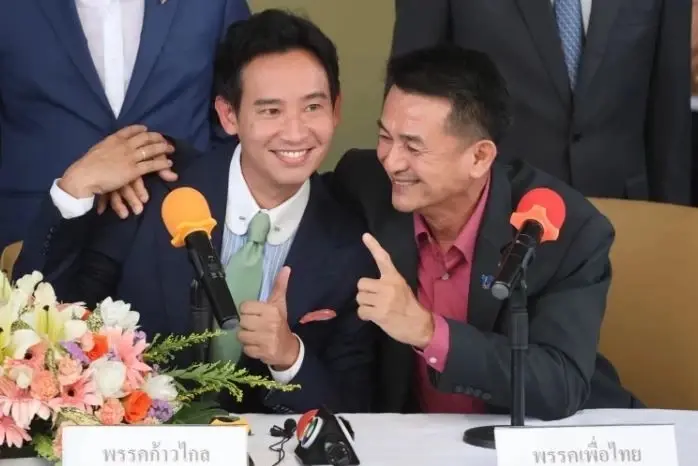 จับตาโพสต์สุดปังของ "ป๋าชูวิทย์" สดๆ ร้อนๆ “เพื่อไทยฉีก MOU” แยกทางกันไป 