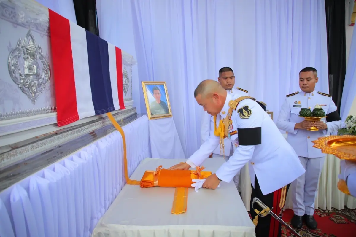 ผบ.ทบ. เป็นปธ.พระราชทานเพลิงศพ อาสาสมัครทหารพราน เสียชีวิตจากเหตุลอบวางระเบิด