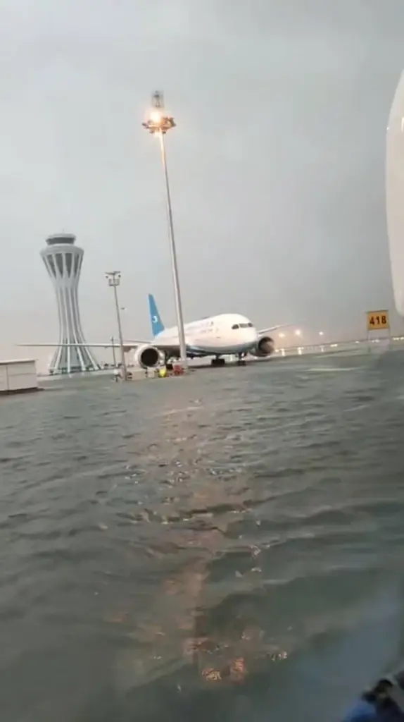 ปักกิ่งเร่งกู้ภัย-บรรเทาทุกข์ หลังฝนตกหนักสุดใน 140 ปี