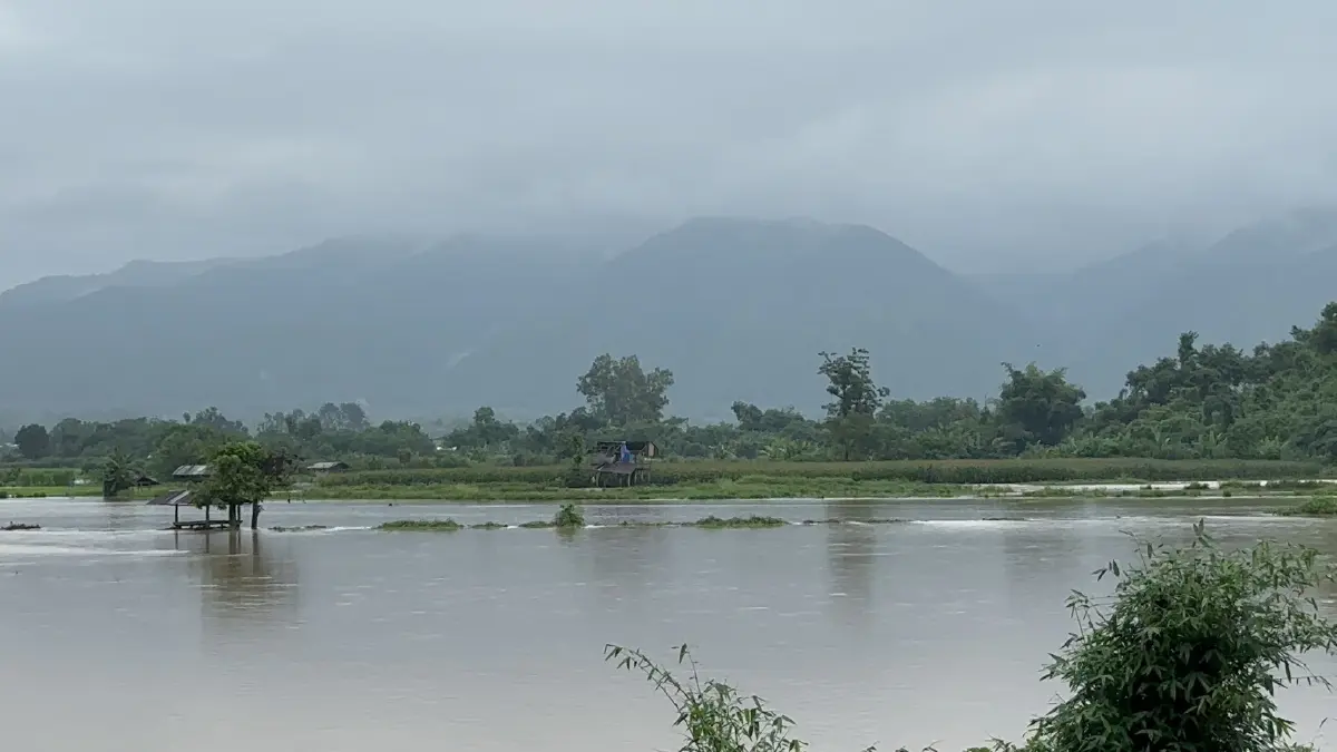 "น่าน" ฝนถล่มหนัก เกิดดินสไลด์ปิดทับเส้นทาง น้ำป่าล้นตลิ่งหลายจุด