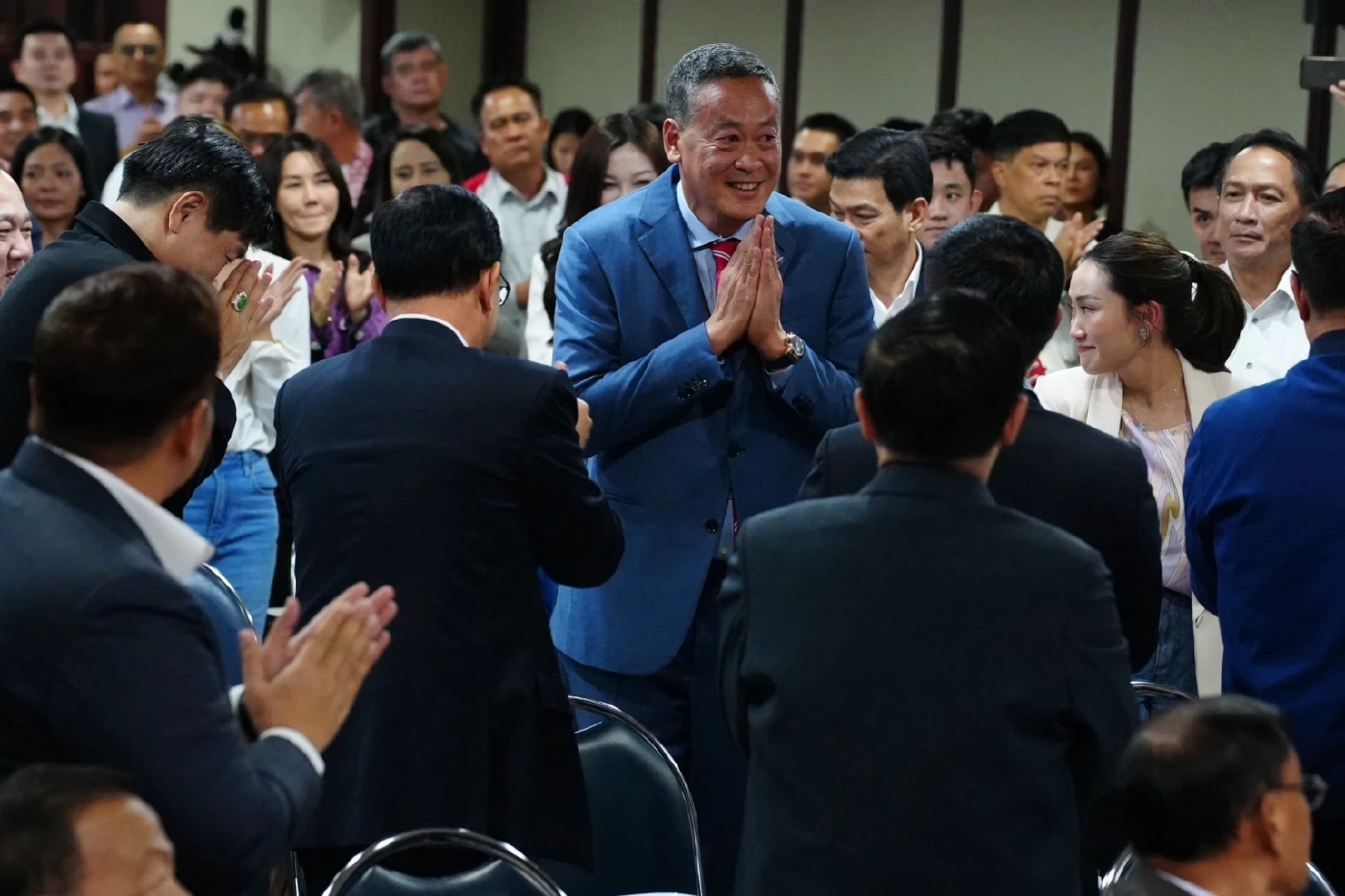 เปิดประวัติ "เศรษฐา ทวีสิน" นายกรัฐมนตรีคนที่ 30