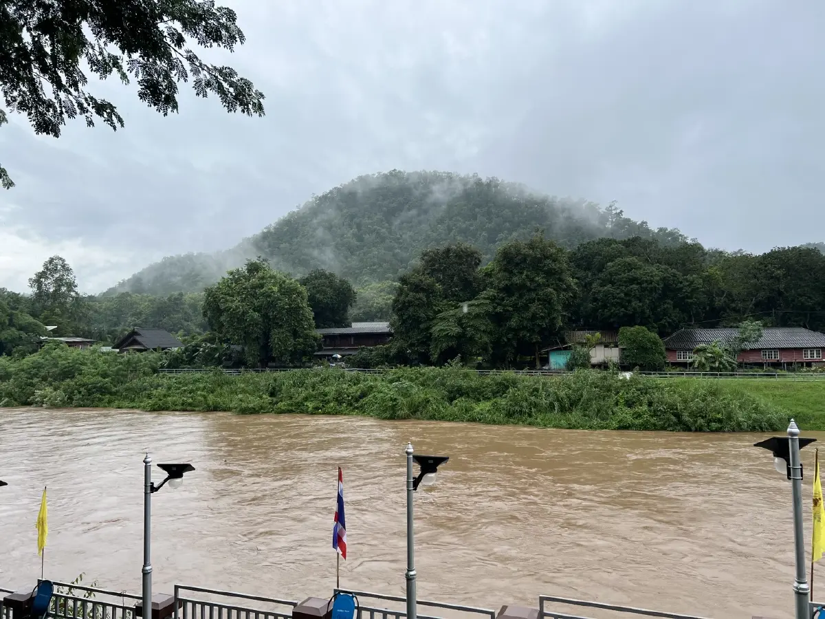 ประกาศด่วน!  ผู้ว่าฯแม่ฮ่องสอน เตือน"ฝนตกหนัก" เฝ้าระวังน้ำป่าหลาก โคลนถล่ม