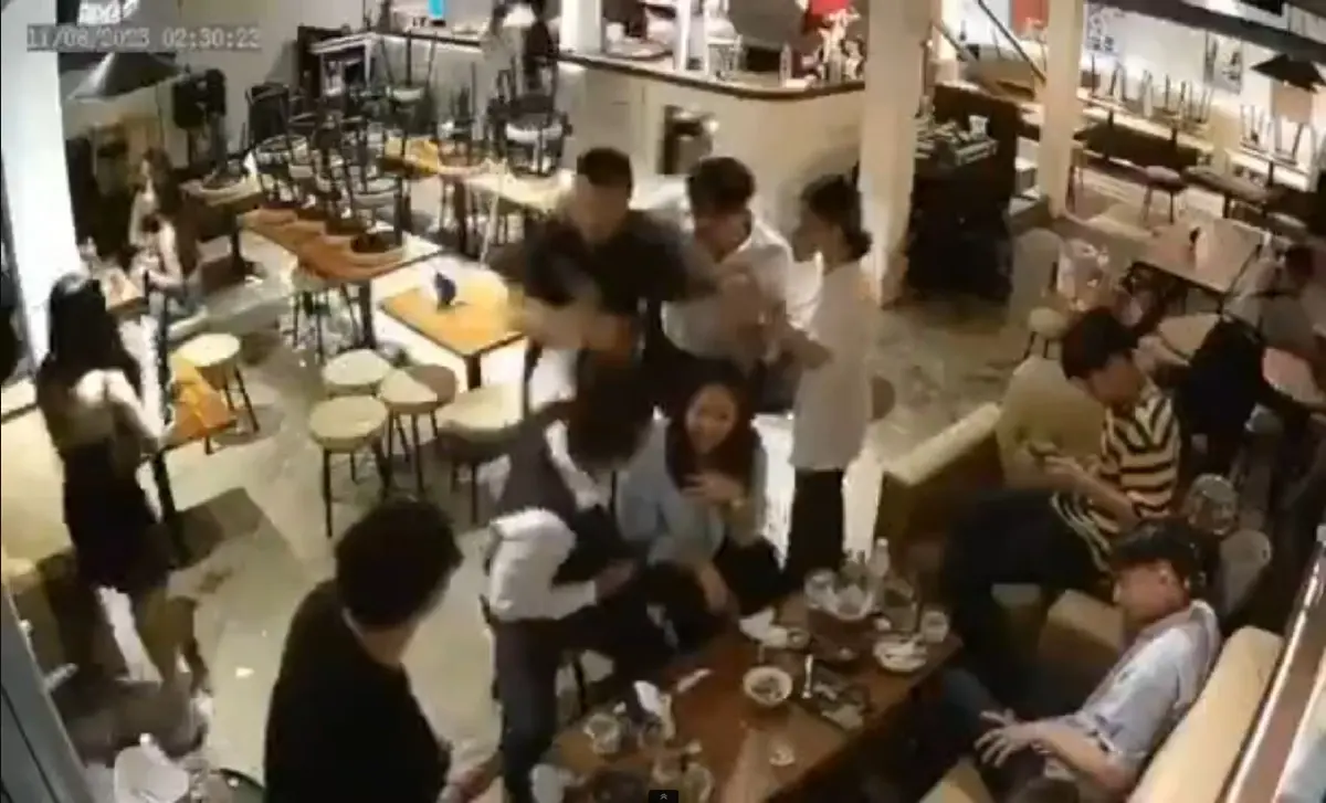 วงจรปิดเหตุวิวาท สส.ก้าวไกล - หนุ่มกร่าง ร้านย่านเอกมัย