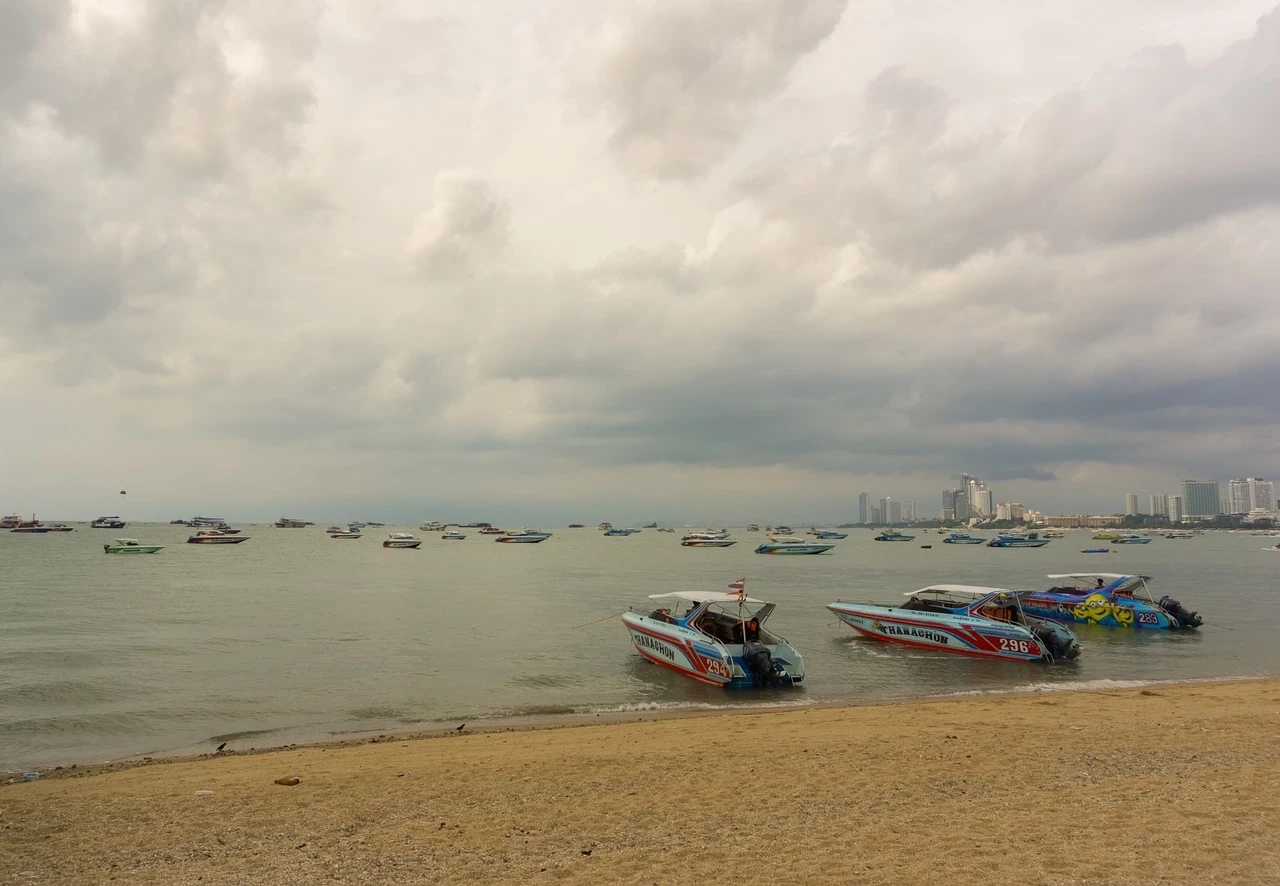 เปิด 10 จุดยอดฮิตคนไทยแพ็กกระเป๋าเที่ยว "วันแม่ 2566"  มีที่ไหนกันบ้าง