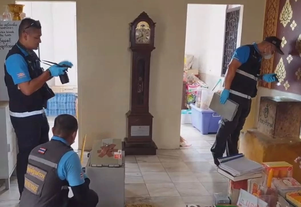 จนท.ตรวจที่เกิดเหตุและเก็บหลักฐาน