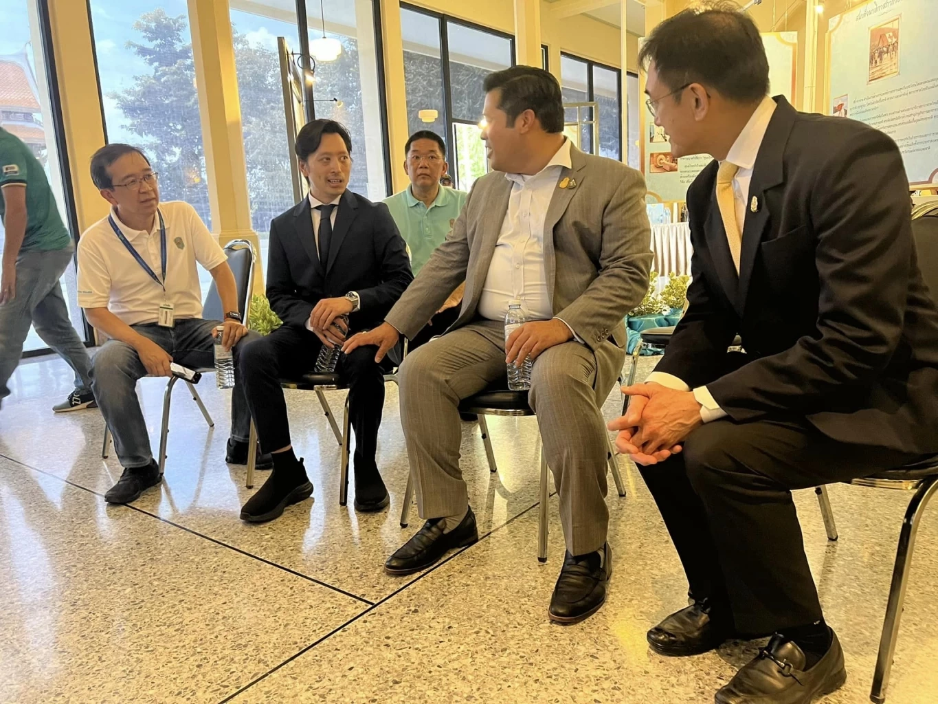 "นี่คือฝันที่เป็นจริง" 'ท่านอ่อง' นพ.จักรีวัชร วิวัชรวงศ์ โพสต์ครั้งแรก