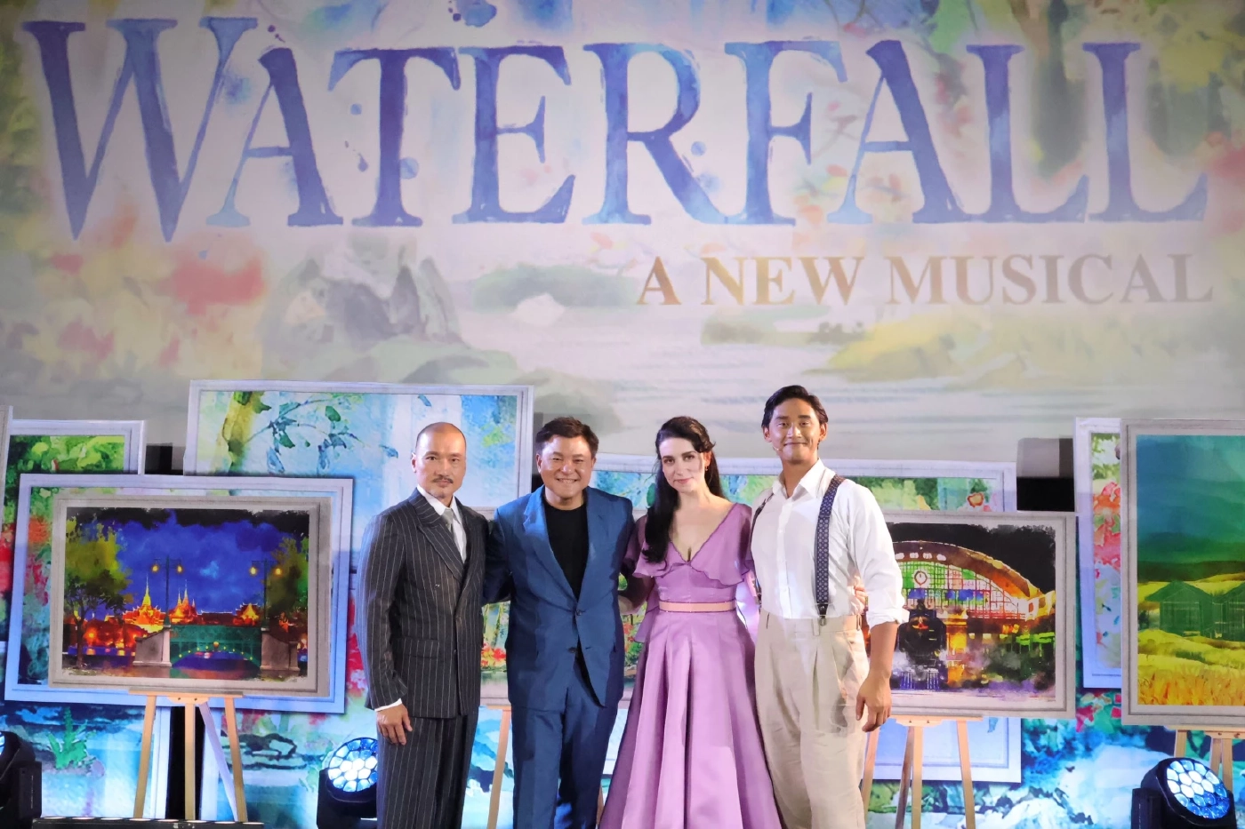 แรงบันดาลใจจาก  ข้างหลังภาพ เดอะมิวสิคัล  สู่ละครเวทีอินเตอร์ระดับบรอดเวย์