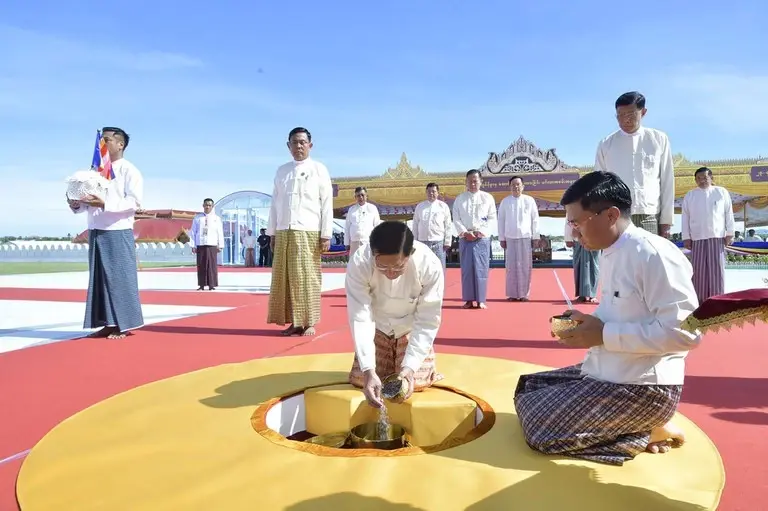 นักวิเคราะห์ชี้ สร้างพระไม่ช่วย "มิน อ่องหล่าย" ซื้อใจประชาชน