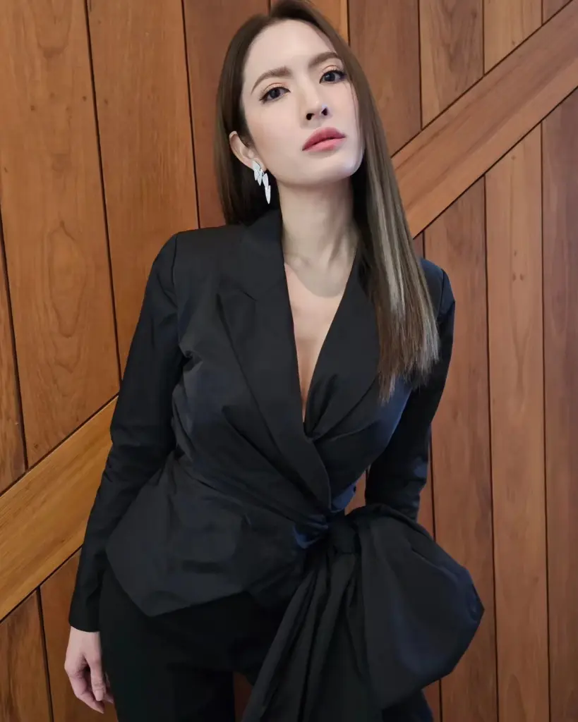 หัวใจไม่ว่าง "แอฟ ทักษอร" มีหนุ่มคุยแล้ว พร้อมใบ้ว่าหวานใจคือใครด้วย