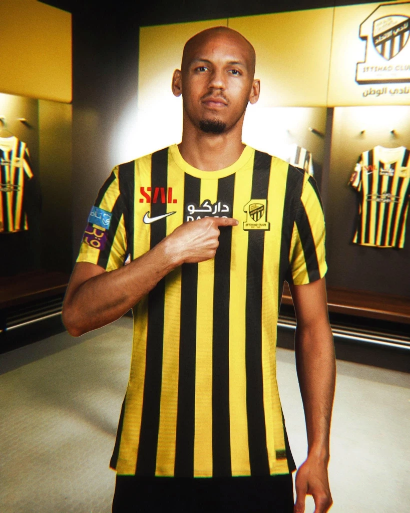 "ฟาบินโญ่" เปิดตัวย้ายซบ "อัล อิตติฮัด" อย่างเป็นทางการ