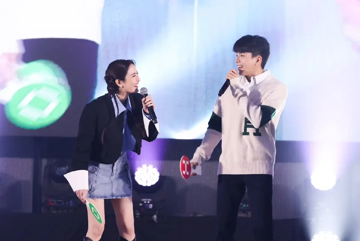หัวใจไม่ว่าง "แอฟ ทักษอร" มีหนุ่มคุยแล้ว พร้อมใบ้ว่าหวานใจคือใครด้วย