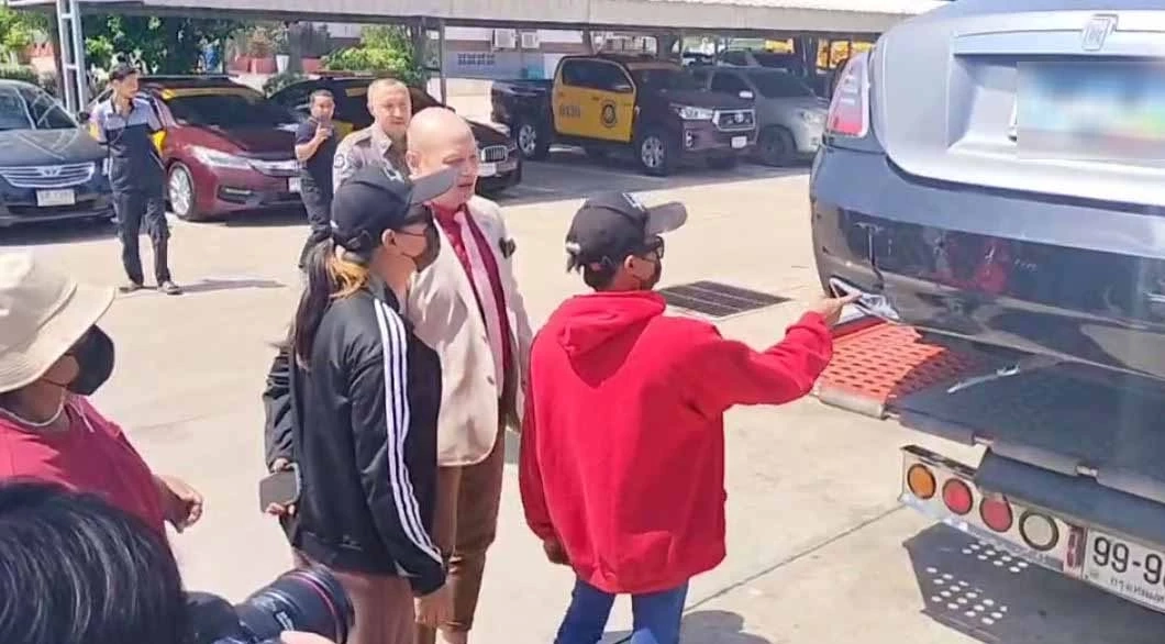 เคลียร์จบ! เจ้าของกระบะซิ่งเตรียมขายซากรถ ชดใช้ค่าเสียหายโรลส์-รอยซ์