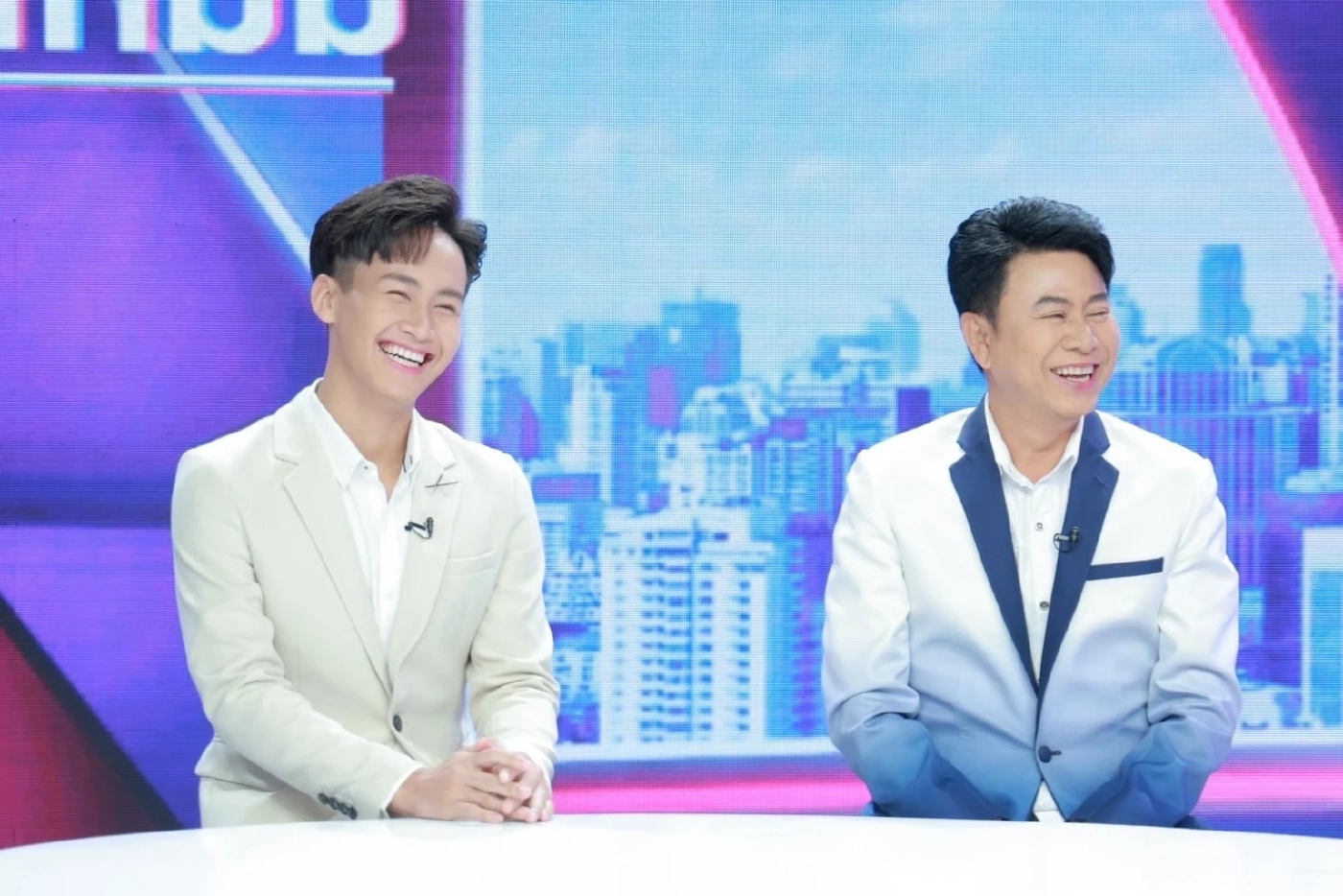 “ต้าวหยอง” จากแดนเซอร์หน้าฮ่านสู่ขวัญใจแม่ยก ได้พวงมาลัยคืนละเป็นล้าน