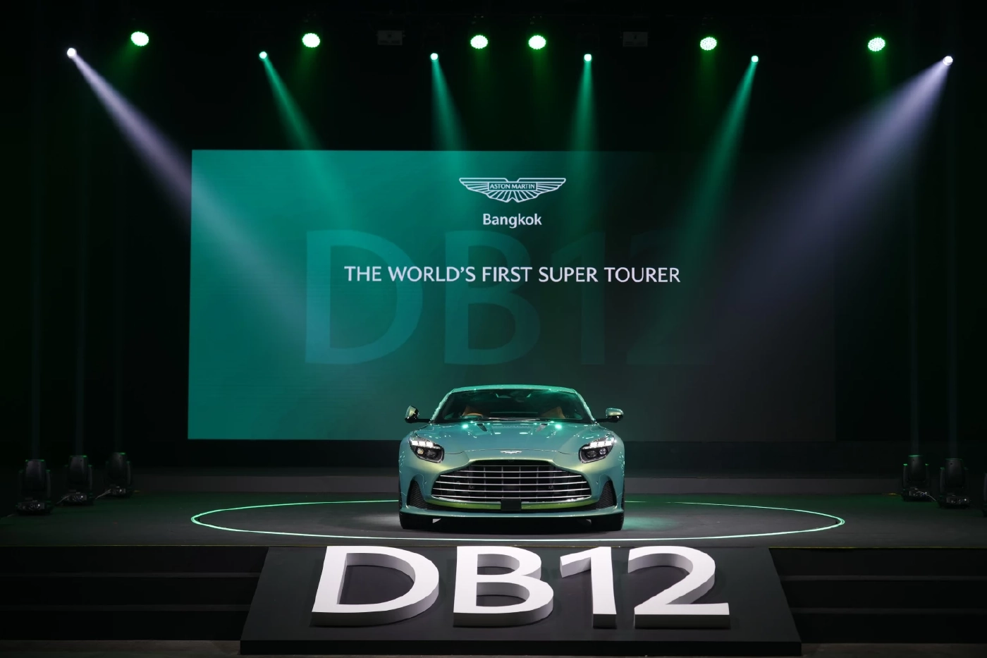 เปิดสเปก แอสตัน มาร์ติน ‘DB12’ ซูเปอร์คาร์สุดหรู 21.9 ล้าน