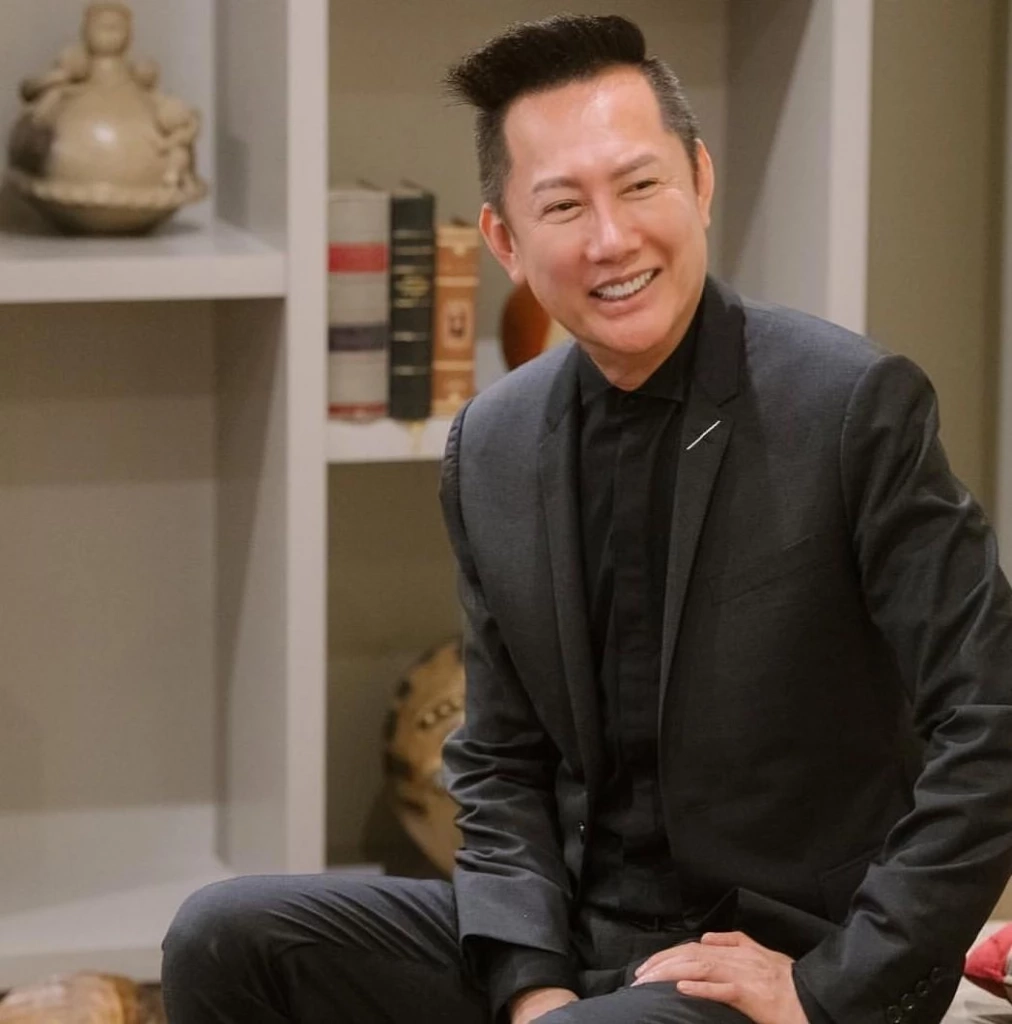 ณวัฒน์ ซัด!เนรคุณจวก น้ำเพชร อิสรีย์ หลังปล่อยโฮขอให้ลบภาพจำมิสแกรนด์