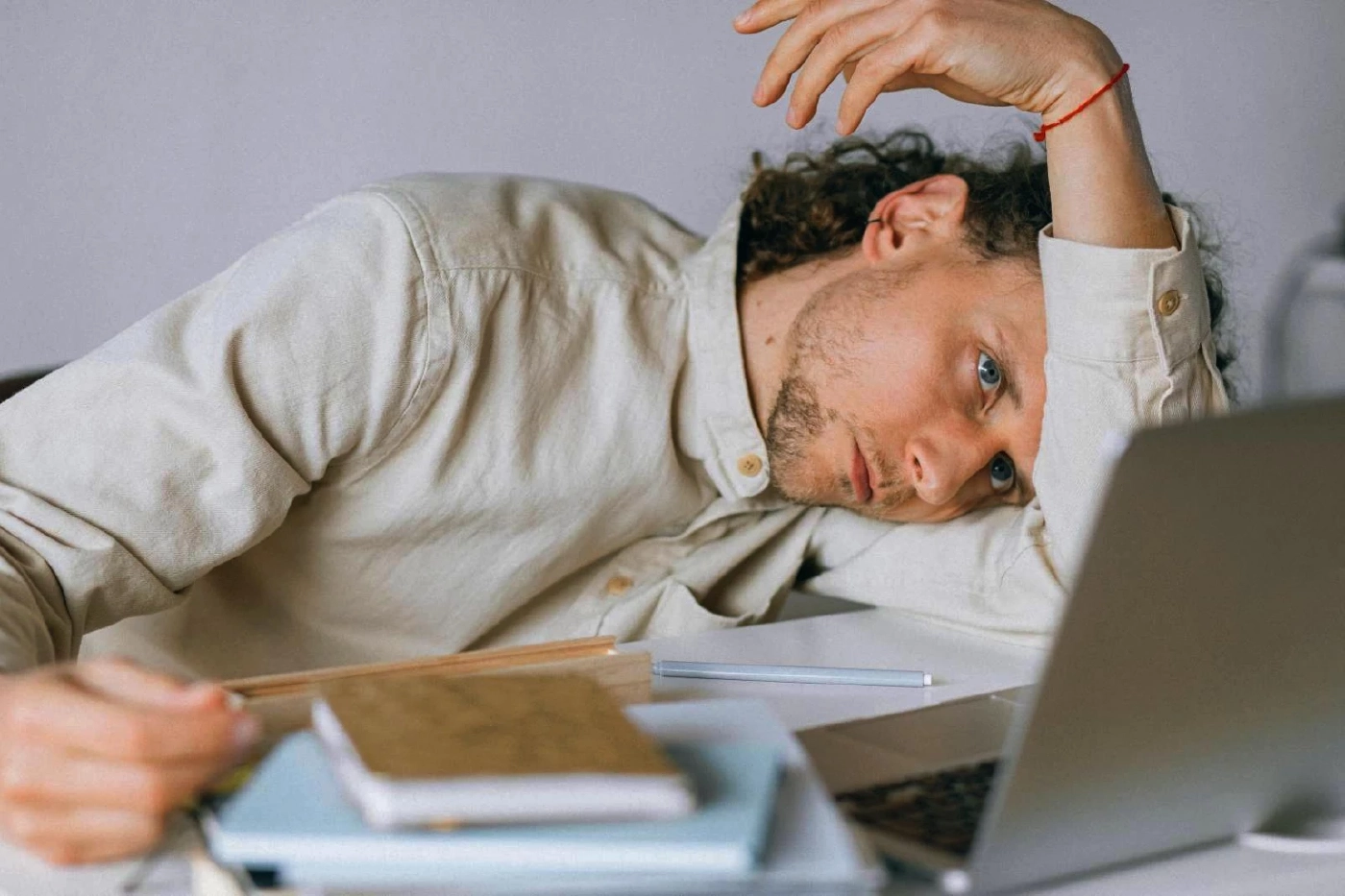 3 สัญญาณเตือน Burnout เครียดแค่ไหนเรียก “หมดไฟ”