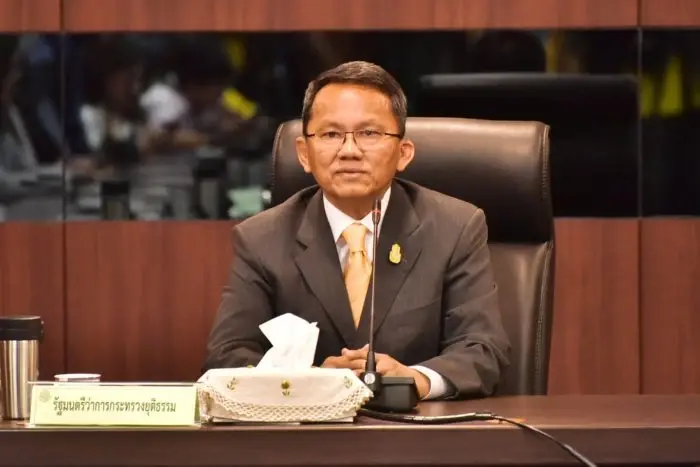 สมศักดิ์  เทพสุทิน  ว่าที่รองนายกรัฐมนตรี จากพรรคเพื่อไทย 