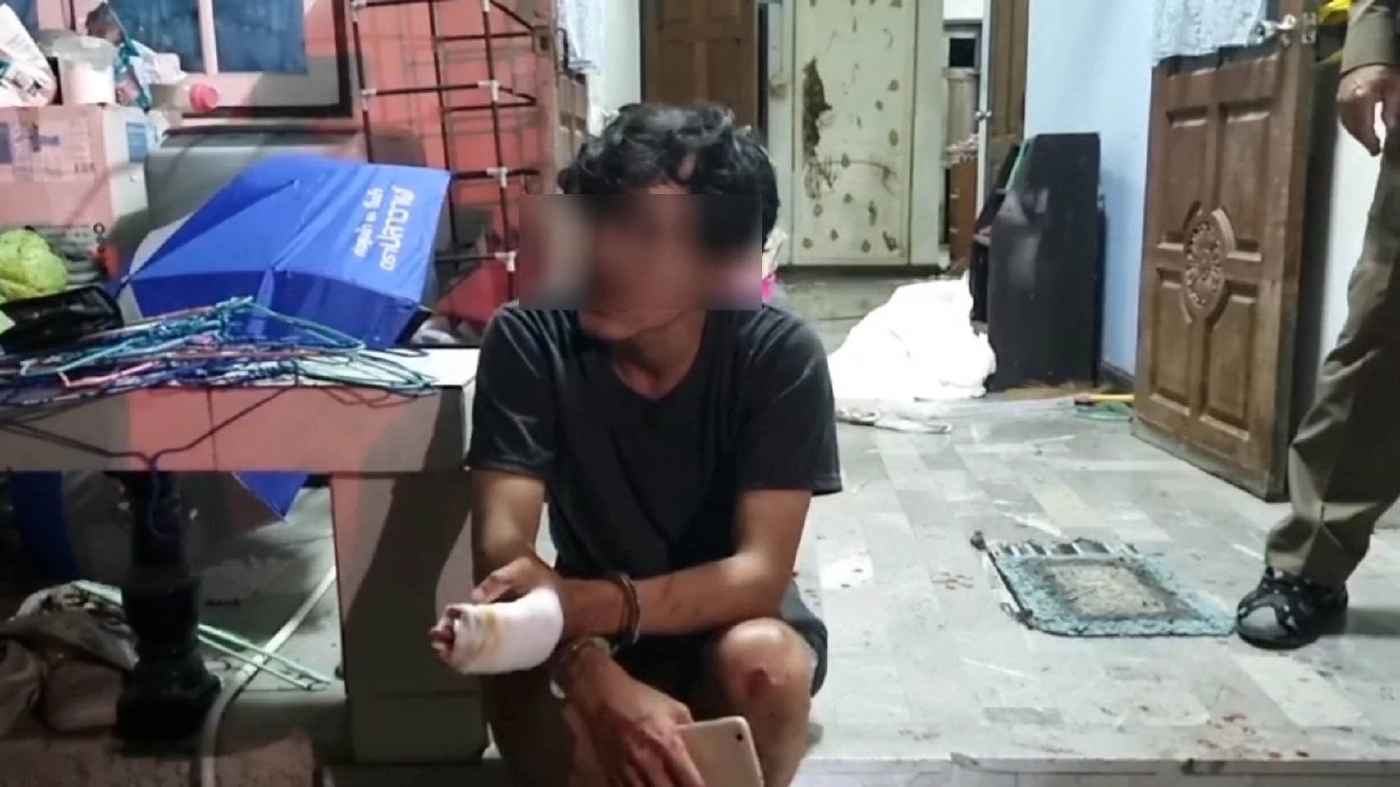 ลูกทรพี แทงพ่อ 16 แผลดับ อ้างจะถูกทำร้าย เหตุทะเลาะเรื่องปิดประตูเสียงดัง