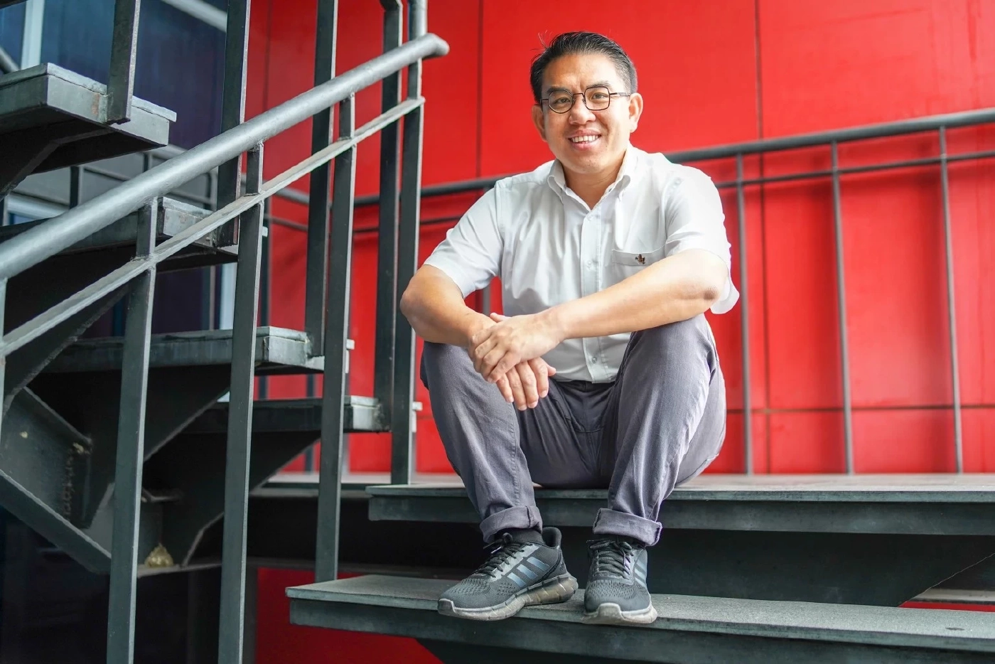 โซเชียลแห่ส่อง หลัง "วิโรจน์" ทวิต 2 เพลงสุดโดนใจชาวเน็ต สื่อถึงใครหรือไม่ ?