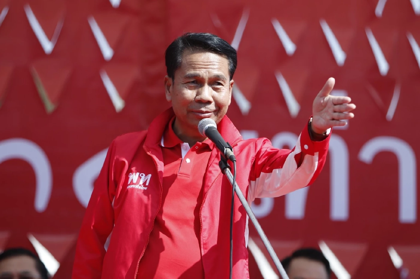 "กลาโหม" สำคัญไฉน? เมื่อ "พลเรือน" นั่งเก้าอี้รัฐมนตรี คุม "เหล่าทัพ"