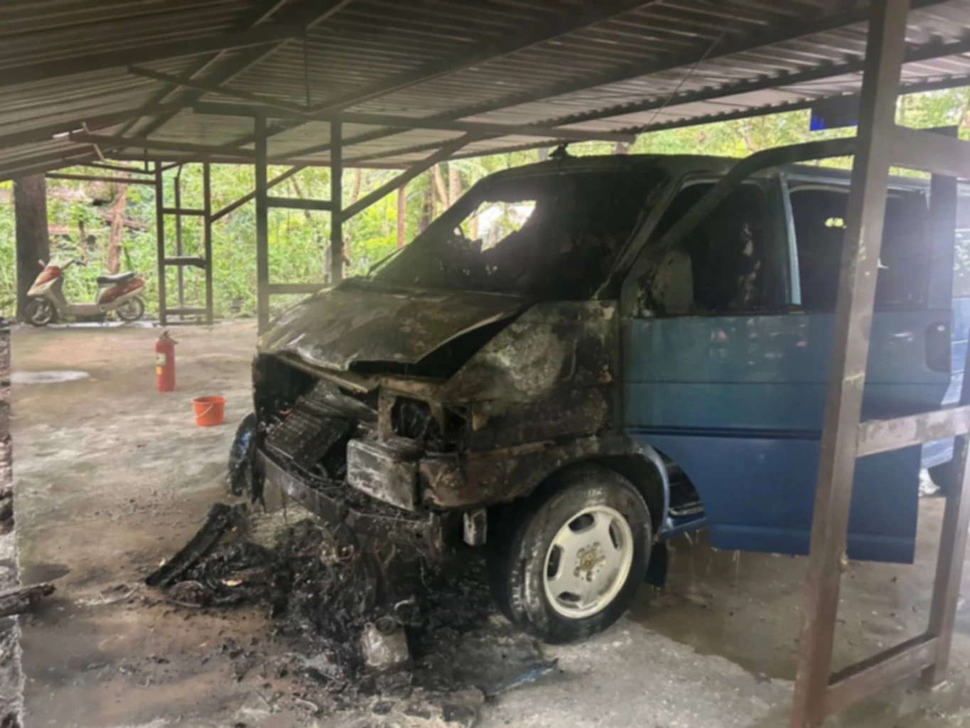 ใช้แล้วเฮงมาตลอด 30 ปี ให้คนอื่นขับวันเดียว รถหลวงพ่อไฟลุกพรึ่บ