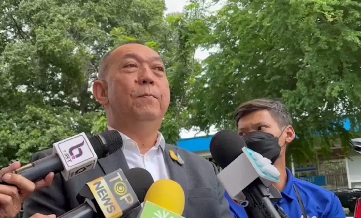 "เฉลิมชัย" ซัดพวกพูดจาส่งเดช ย้ำ"เพื่อไทย"ยังไม่ติดต่อร่วมรัฐบาล