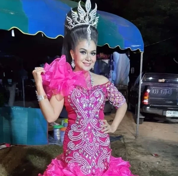 รู้จัก 'เจี๊ยบ กนกพร' สู้มะเร็งระยะ 3 จากนักร้องไร้งาน สู่วันที่ถูกหวย6ล้าน!