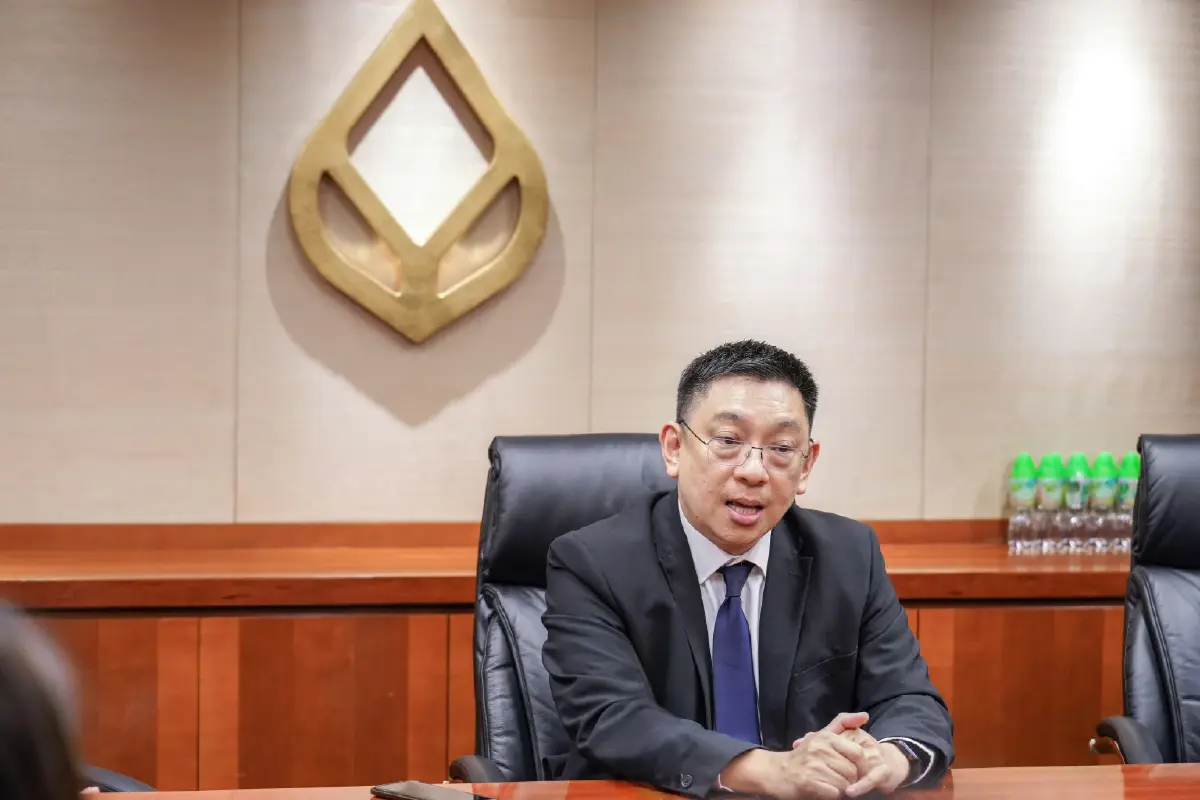 นายสุทธิชัย จิวัฒน์ธนากุล Senior Vice President และผู้จัดการทั่วไป สาขาฮ่องกง ธนาคารกรุงเทพ จำกัด (มหาชน)