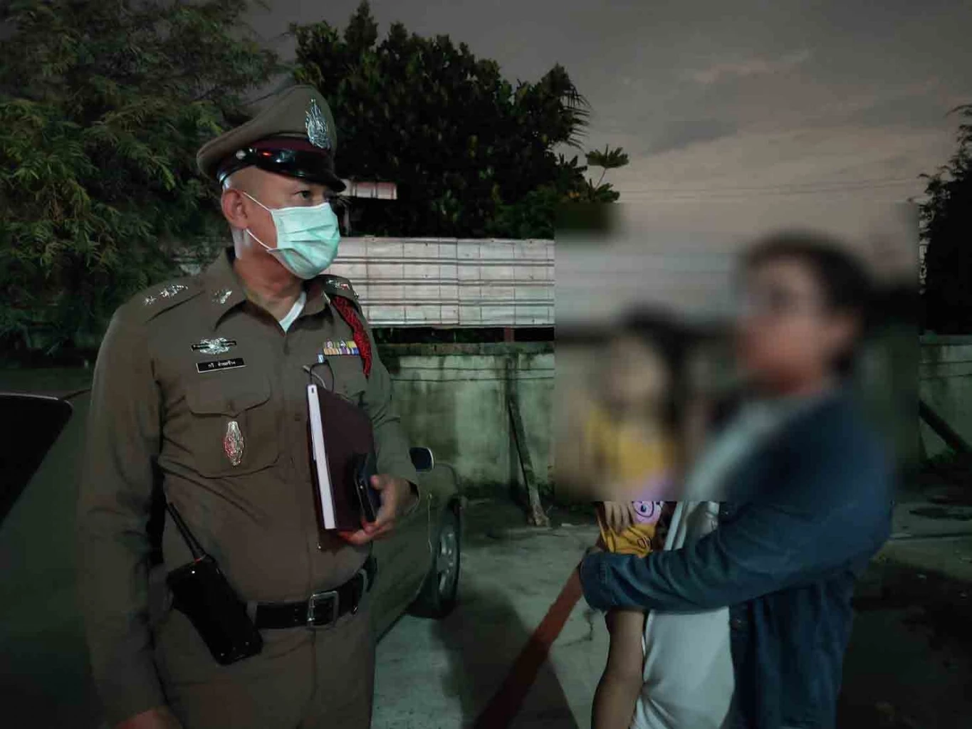 ตร.แจ้งข้อหาสาวรับอุปการะทารก 8 เดือน ทอดทิ้งจนเสียชีวิต ก่อนคุมตัวฝากขัง