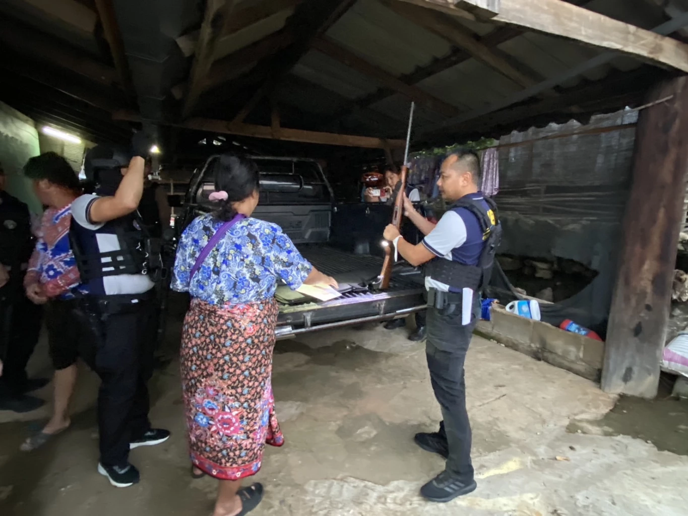 หนุมานกองปราบ บุกจู่โจม ปิดล้อมเมืองปาย ทลายเครือข่ายยาเสพติด