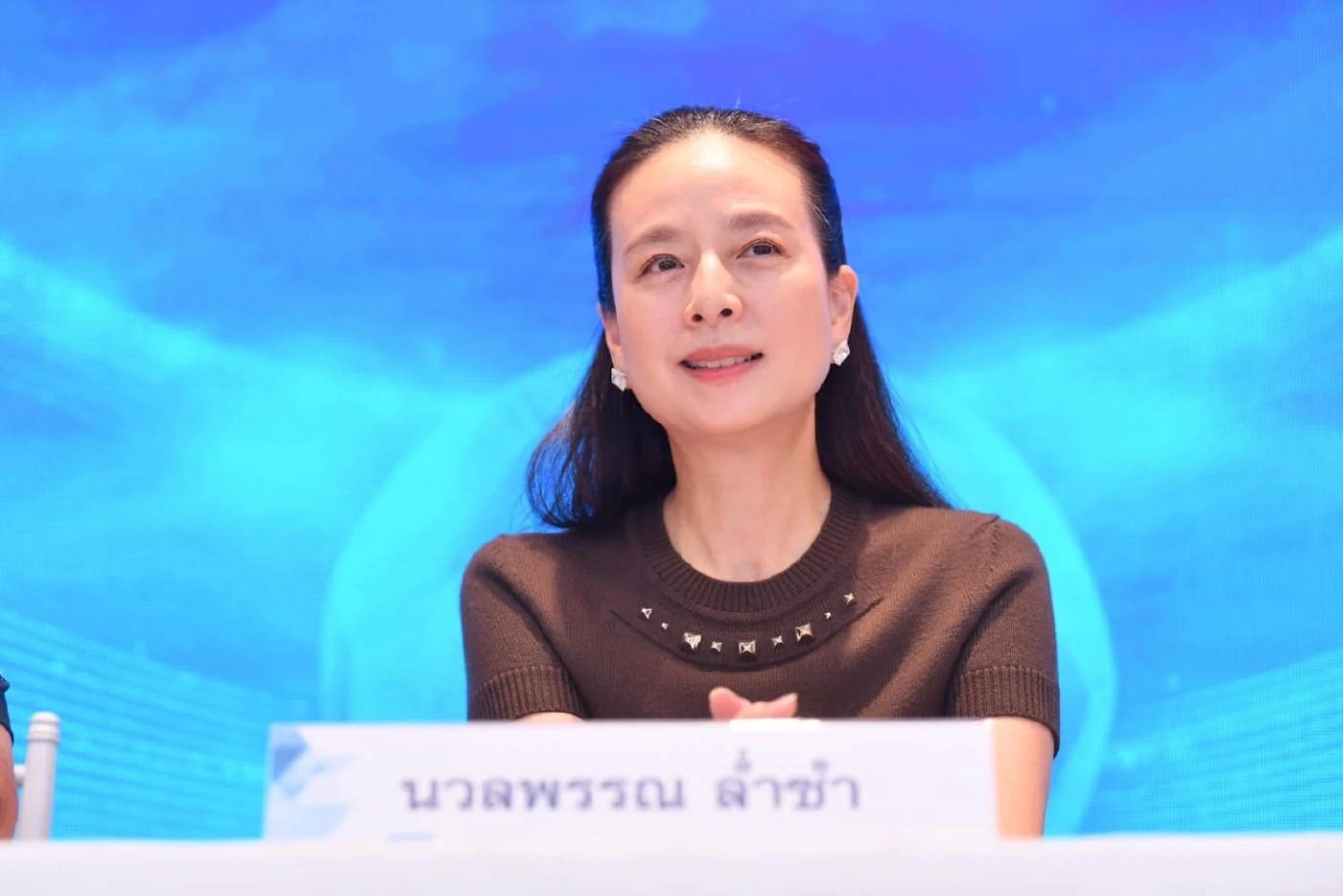 &quot;มาดามแป้ง&quot; ประกาศลงชิงตำแหน่งนายกบอลไทย