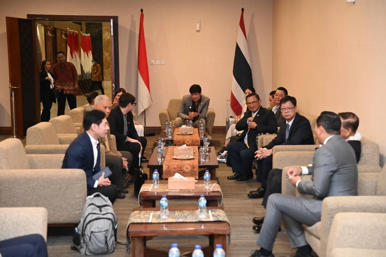 คณะรัฐสภาไทย ที่ร่วมเดินทางไปประชุมสมัชชารัฐสภาอาเซียน