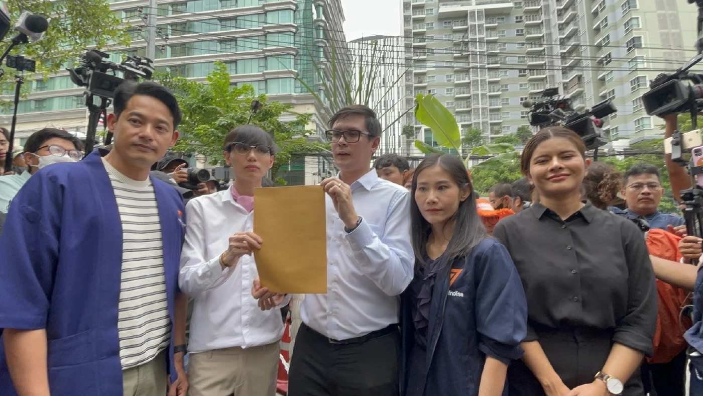 "โรม"ย้ำเข้าใจมาตลอดว่าสมรสกับ"เพื่อไทย"แต่สุดท้ายกลายเป็นหย่า