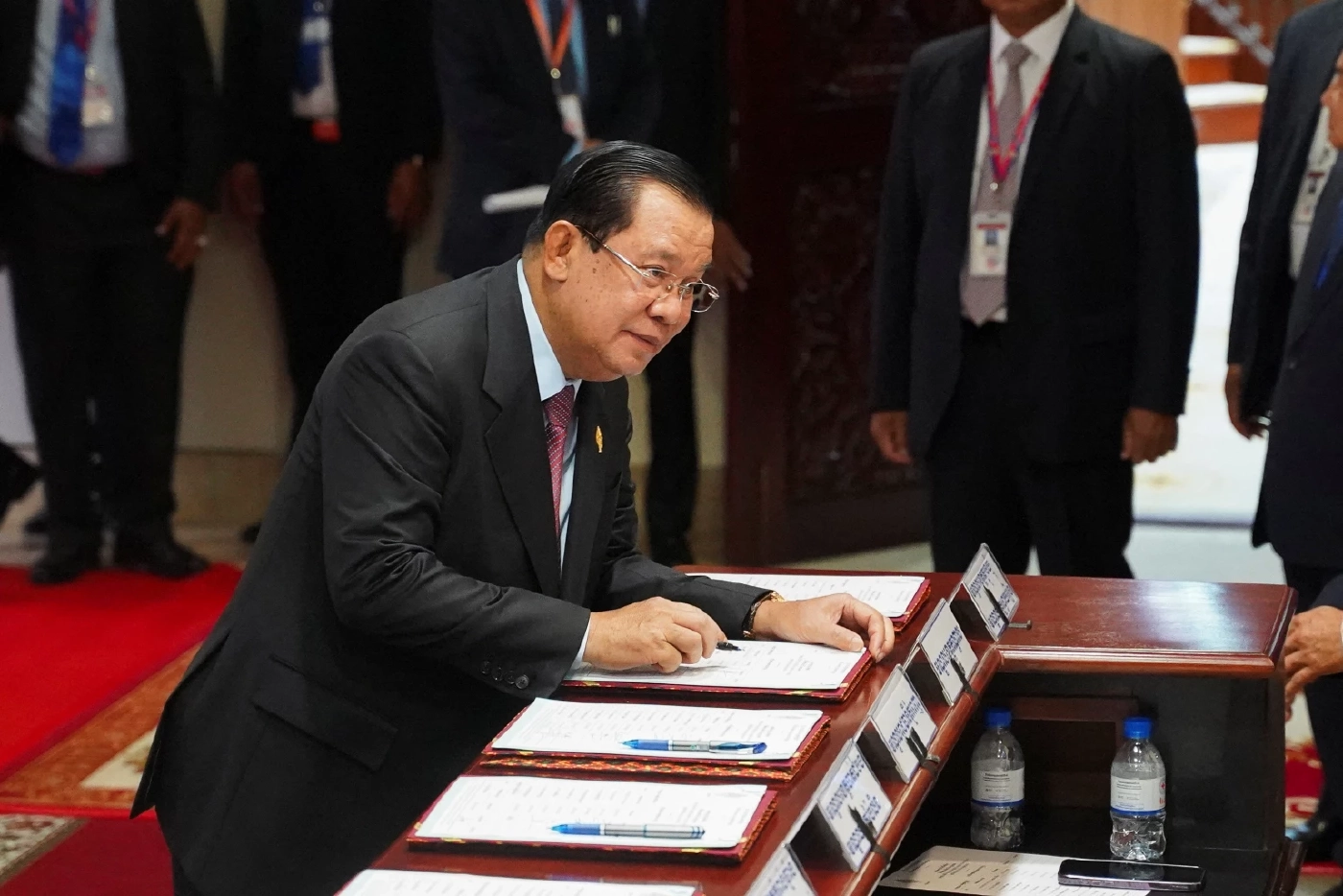 "ฮุน มาเนต" รับตำแหน่งนายกรัฐมนตรีคนใหม่ของกัมพูชา