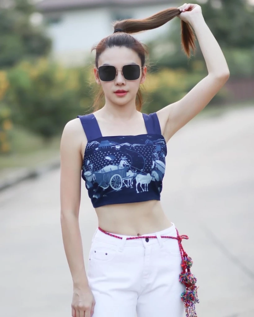 "หลิว อาจารียา" สวยจนถูกแอนตี้ เคลียร์ชัดโดนเมาท์เป็นเมียน้อยเจ้าของค่าย ?