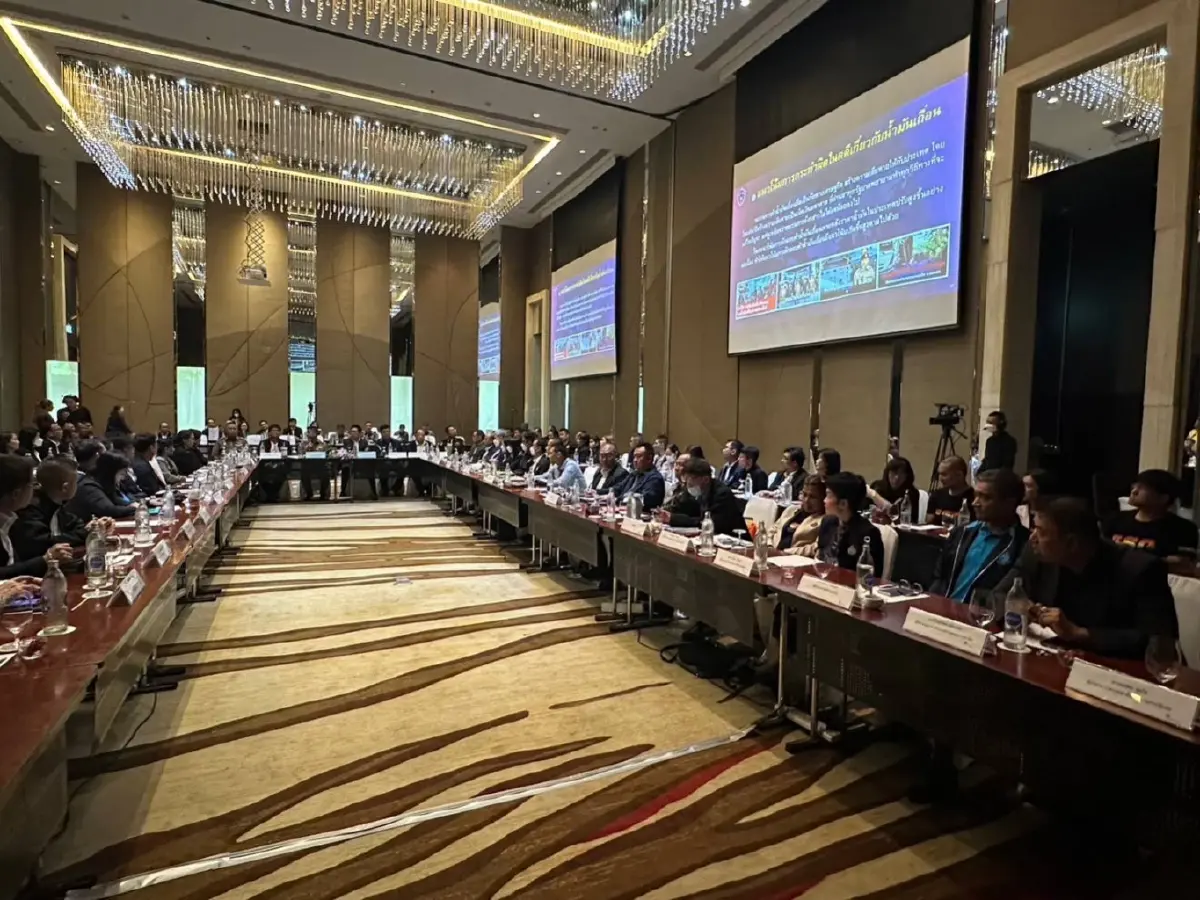 “บิ๊กโจ๊ก”ร่วมบรรยายปราบปรามน้ำมันเถื่อน ระยอง