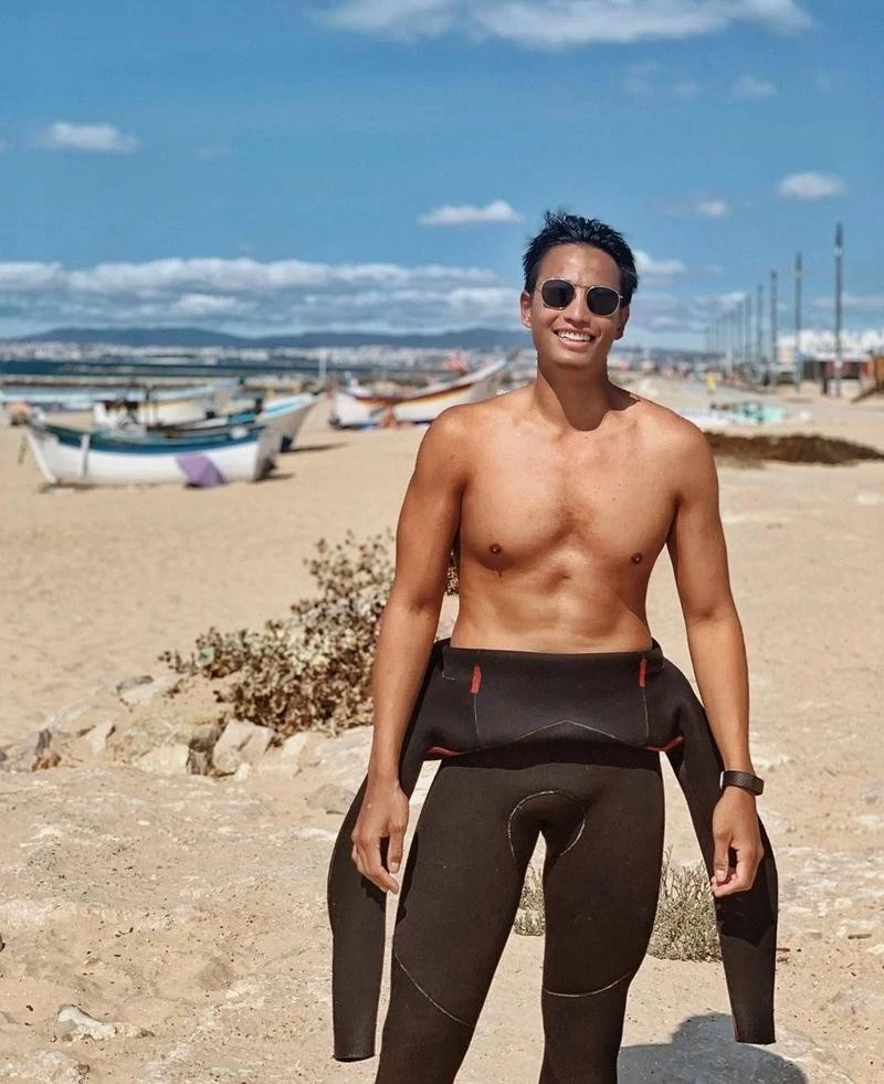 ส่องโปรโฟล์ "น้อบ ณภัทร" ทายาทแสนสิริ ดีกรีลูกชายนายกคนที่ 30 