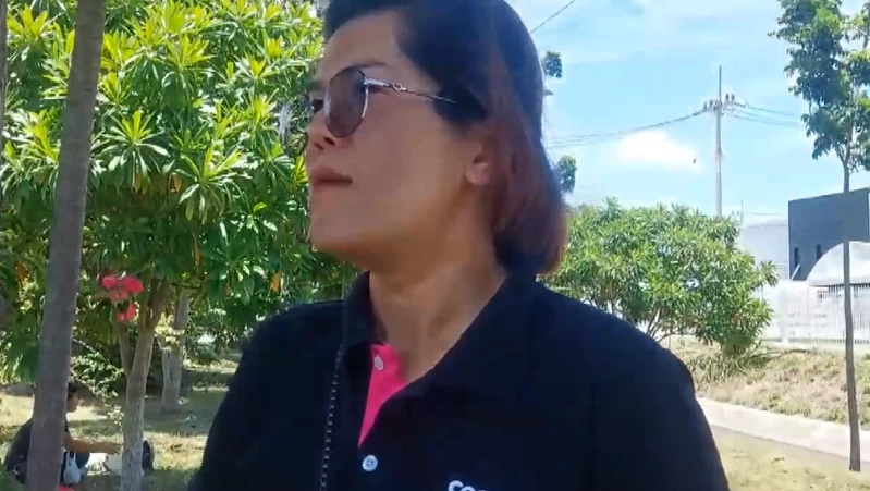 ก.แรงงาน ช่วยด่วน! พนักงาน 300 ชีวิต กอดคอร้องไห้ ถูกโรงงานสั่งปลดฟ้าผ่า