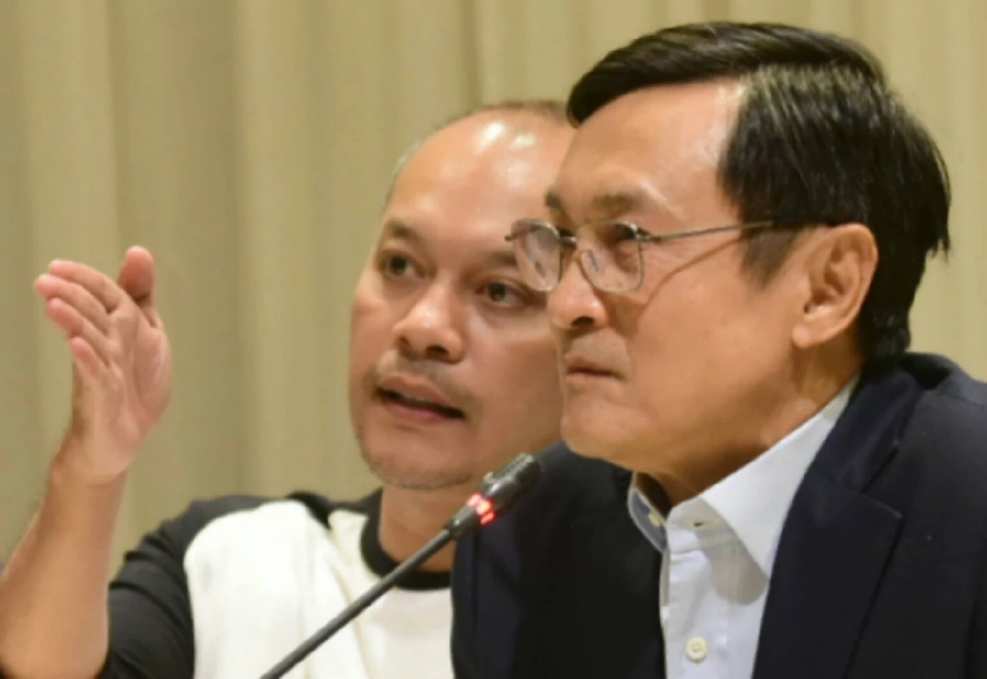 "เต้น ณัฐวุฒิ" โบกมือลาการเมือง "จำเป็น" หรือ "จำใจ"