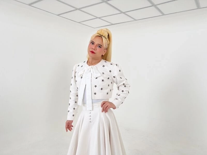 "เอ ศุภชัย" ตอบชัดปมค่าสัญญา "อั้ม พัชราภา" กับช่องดังปีละ 20 ล้าน