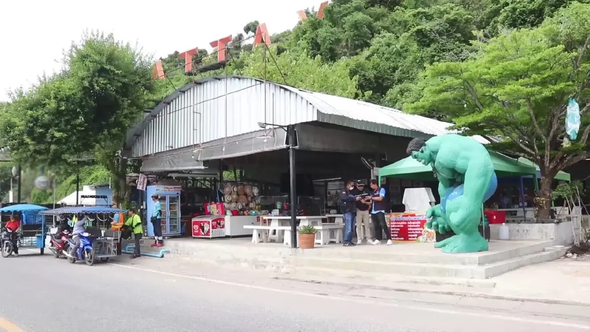 สุดเดือด! เมืองพัทยาเข้ารื้อร้านอาหาร แหลมบาลีฮาย เจ้าของไม่ยอม แจ้งบุกรุก