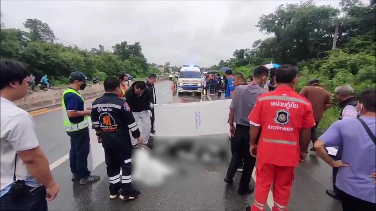 ยายใจสลาย สองหลานสาว ขี่จยย.ไปเรียน หลบจักรยานย้อนศรล้ม ถูก 18 ล้อทับดับ