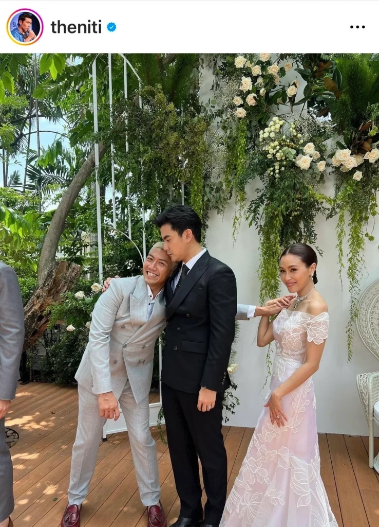 คนบันเทิงร่วมยินดี  ฌอห์ณ จูงมือคนรัก เพชร ภิพัชรา เข้าพิธีหมั้นแล้ว