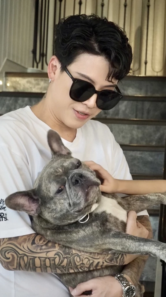 "ป๊อก-มาร์กี้" ตอบแล้วเรื่องมีลูกคนที่สาม พาชมบ้านสุดหรูกับสุนัขตัวแสบ