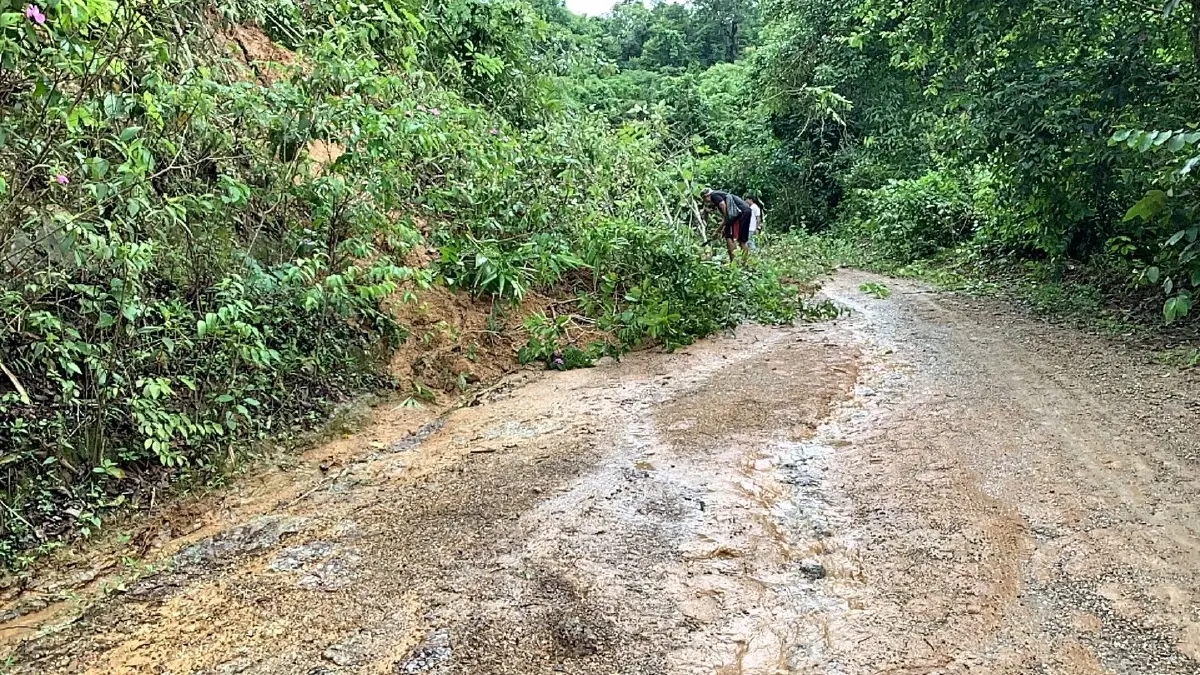 ฝนถล่มหนัก “สบเมย”อ่วม 17 หมู่บ้าน น้ำป่าซัด-โคลนถล่ม ถูกตัดขาดโลกภายนอก