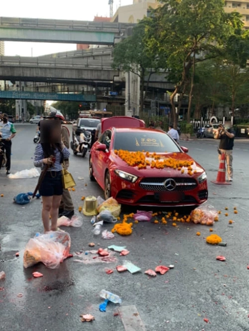 "เค ร้อยล้าน" สึกพระแล้ว หลังถูกต้นสังกัดขับพ้นวัด พร้อมเผยวีรกรรมสุดป่วน