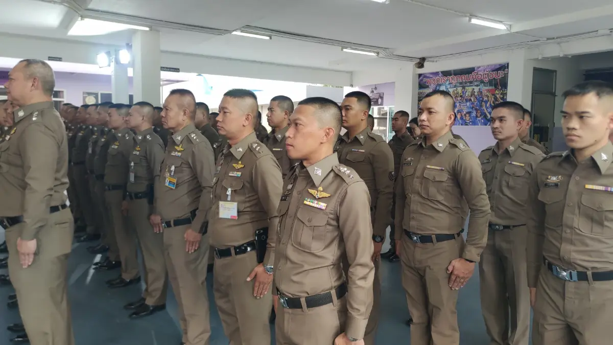 ผบ.ตร.เยี่ยมโรงพัก บำรุงขวัญตำรวจ "สายไหม"
