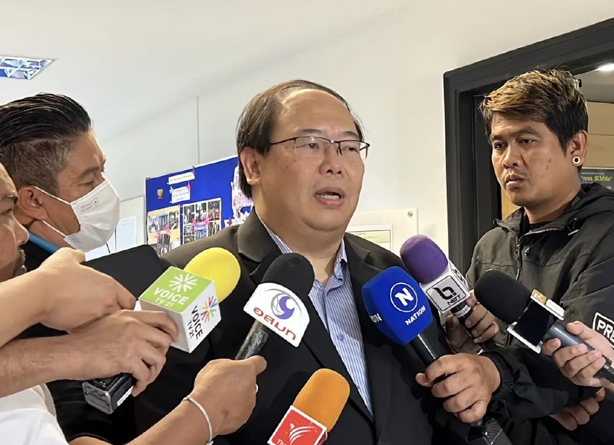 "รศ.ยุทธพร" ระบุโอกาส "เศรษฐา" 50 : 50 จับตาได้โหวตหรือไม่ ชี้ อาจถึง "ลุงป้อม"