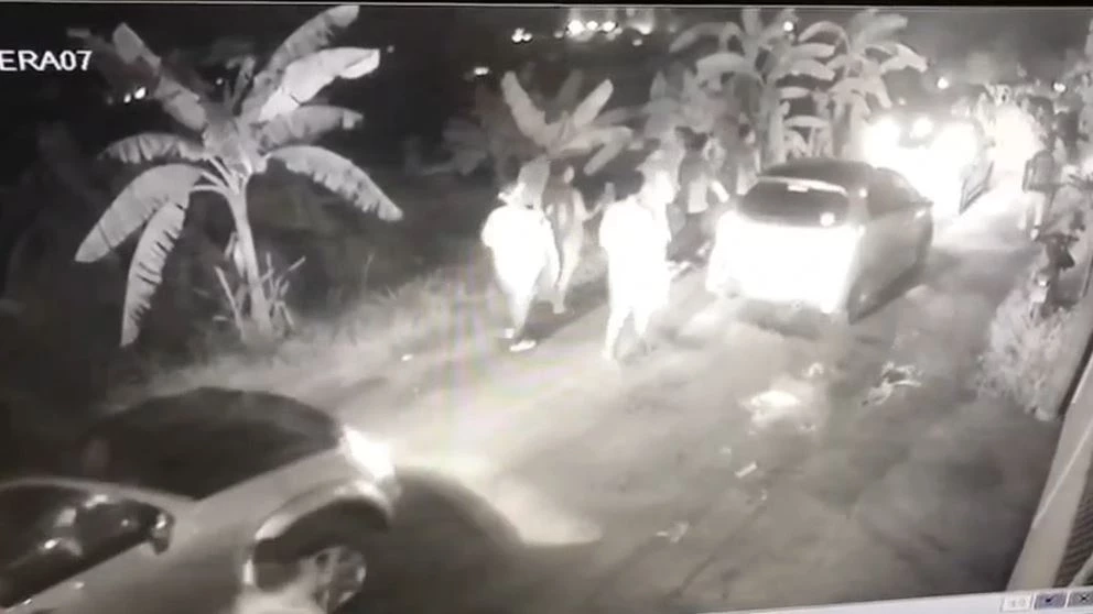 เปิดวงจรปิด นาทีรัวถล่ม "เสี่ยโก้" เซียนไก่กระเจิง วิ่งหาที่หลบ